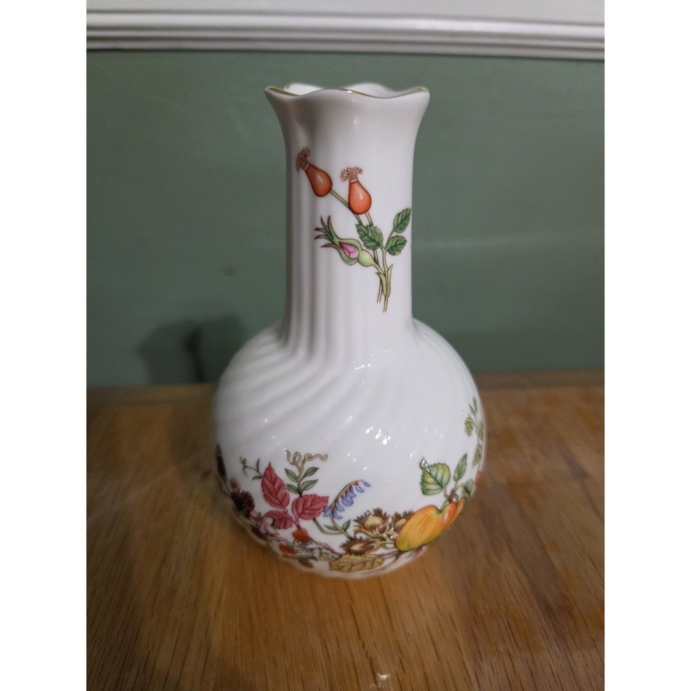 Vtg Aynsley Bud Vase Somerset Bone China 5" Fluted Made in England